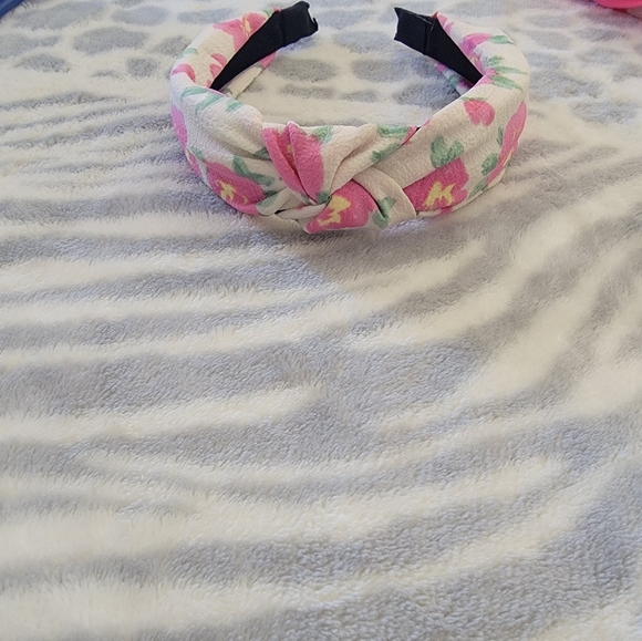 Accessories - Floral print top knot head band new